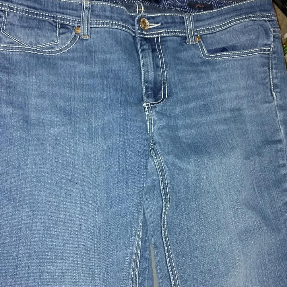 Seven jeans